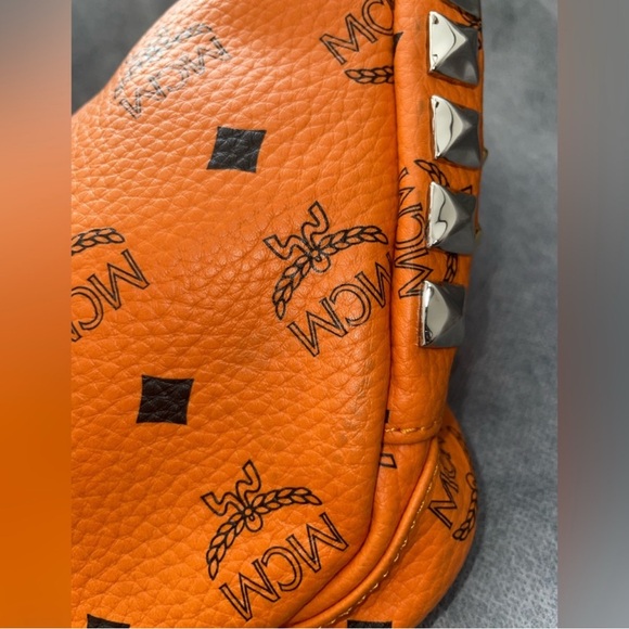 🔥 MCM SIGNATURE BRIGHT ORANGE FANNY PACK WAIST BUM BAG RARE EUC - Picture 9 of 9